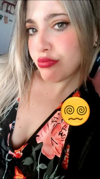 Full leaked Adorable face private onlyfans photo
