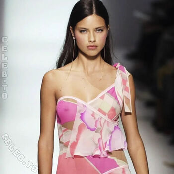 Full leaked Adriana lima private onlyfans photo