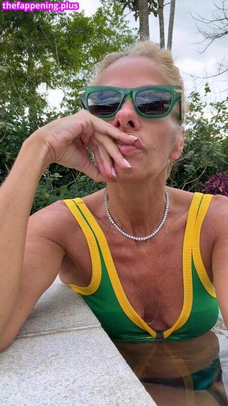 Adriane Galisteu / galisteuoficial Foto OnlyFans Nua #386