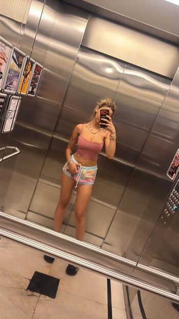 Full leaked Afranur barka private onlyfans photo