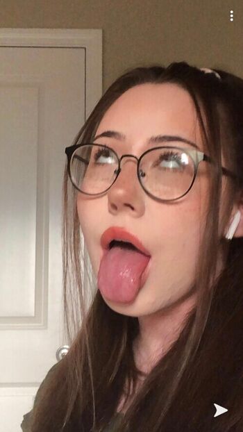 Ahegao / Long Tongue / Drool Girls