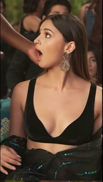 AI Generated Celebrity Nudes