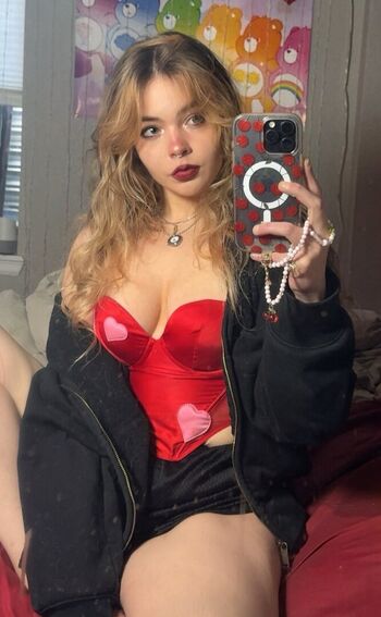 Full leaked Aiiygatorz private onlyfans photo