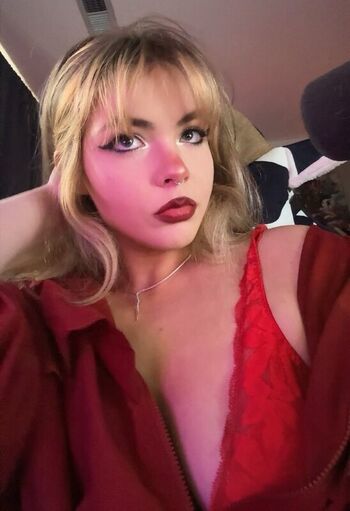 Full leaked Aiiygatorz private onlyfans photo
