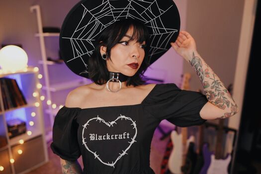 Full leaked Aileensenpaireacts page private onlyfans photo