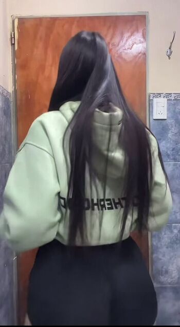 Full leaked Ailuuu private onlyfans photo