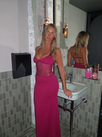 Full leaked Aimee rose private onlyfans photo
