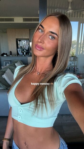 Full leaked Aimee rose private onlyfans photo