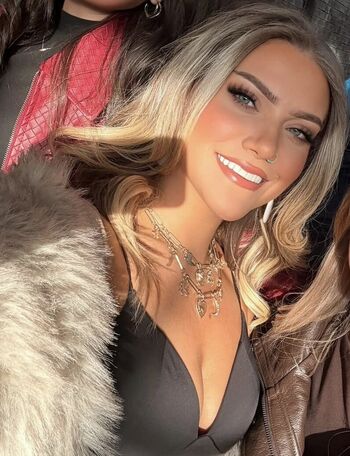 Full leaked Aine donaghy private onlyfans photo