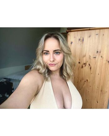 Full leaked Aisling norman page private onlyfans photo