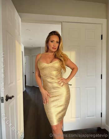 Full leaked Aj applegate page private onlyfans photo