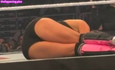 AJ Lee