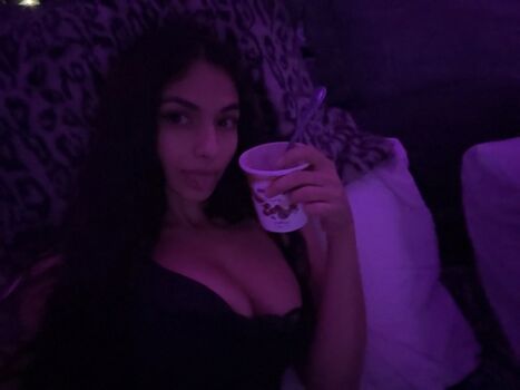 Full leaked Akirya private onlyfans photo