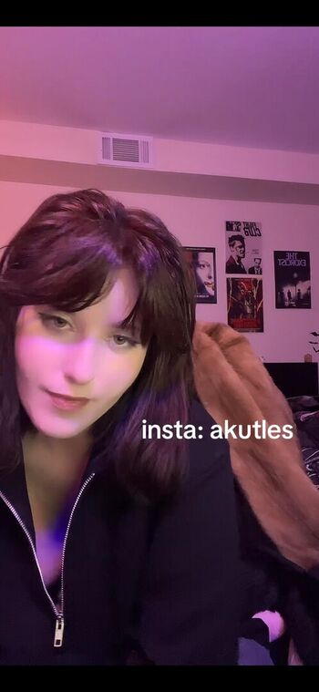 Akutles