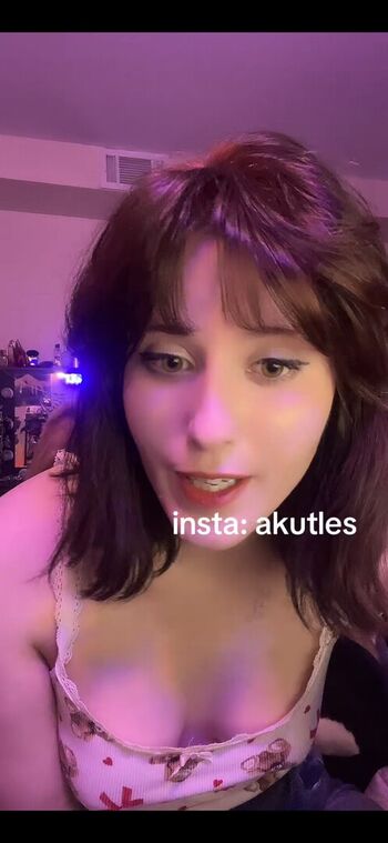 Akutles