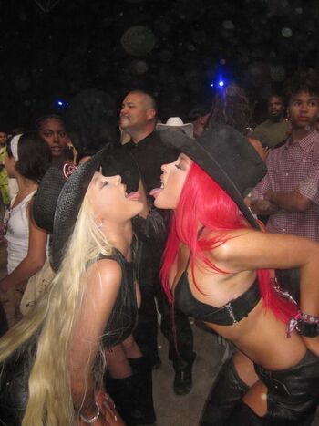 Full leaked Alabama barker private onlyfans photo