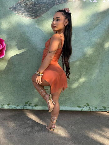 Full leaked Alahna ly private onlyfans photo