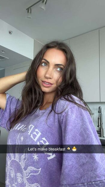 Full leaked Alannalouise page private onlyfans photo