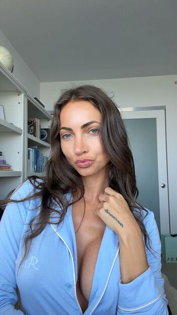 Full leaked Alannalouise page private onlyfans photo