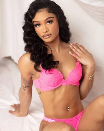 Full leaked Alarinoel private onlyfans photo