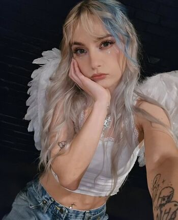Full leaked Alaska zade private onlyfans photo