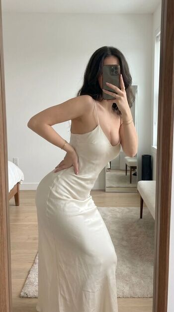 Full leaked Alasmin naaz page private onlyfans photo