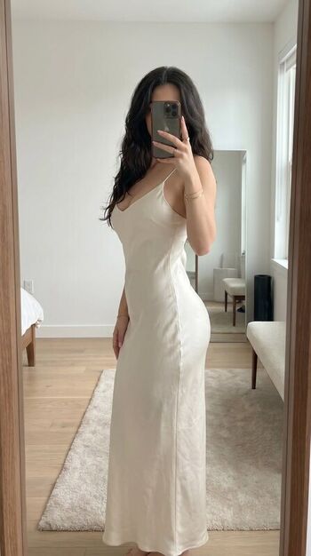 Full leaked Alasmin naaz page private onlyfans photo