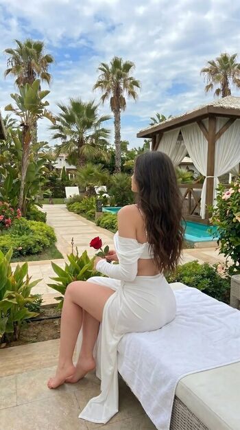 Full leaked Alasmin naaz private onlyfans photo
