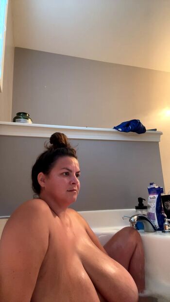 Full leaked Alaura grey private onlyfans photo
