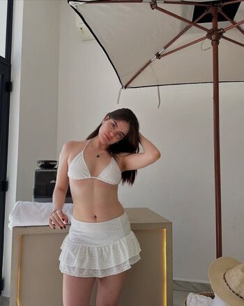 Full leaked Alba clouthier private onlyfans photo