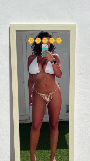 Full leaked Albaagdiazz private onlyfans photo
