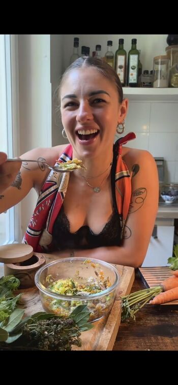 Full leaked Albane auvray private onlyfans photo