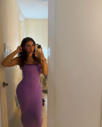 Full leaked Albanian girls private onlyfans photo