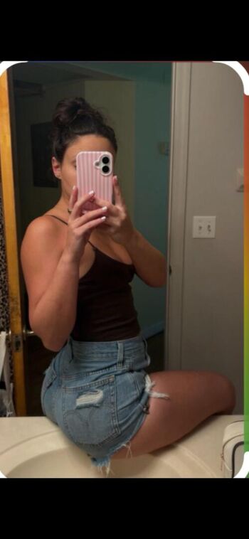 Full leaked Aleaarose private onlyfans photo