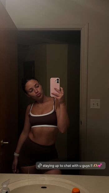 Full leaked Aleaarose private onlyfans photo