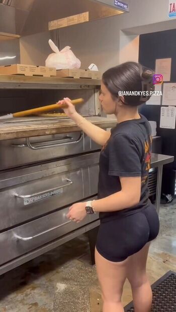 Full leaked Aleaarose private onlyfans photo