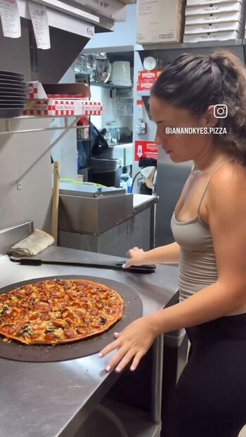 Full leaked Aleaarose private onlyfans photo