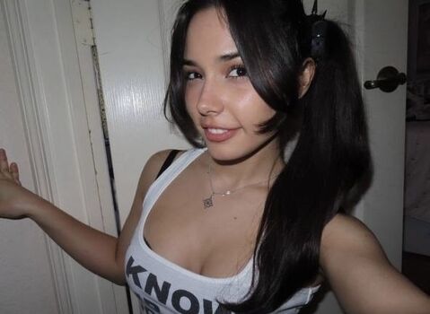 Full leaked Alee babe private onlyfans photo