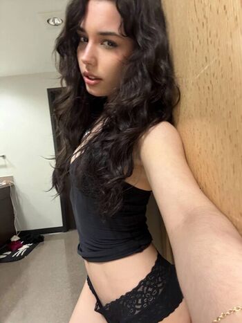 Full leaked Alee babe private onlyfans photo