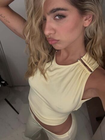 Full leaked Alessia lanza private onlyfans photo