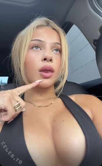Full leaked Alessiasxr private onlyfans photo