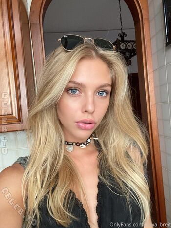 Full leaked Alexa breit  page private onlyfans photo