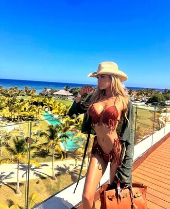 Full leaked Alexa collins  page private onlyfans photo