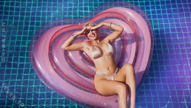Full leaked Alexandra leonhard private onlyfans photo