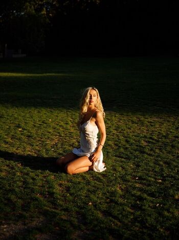 Full leaked Alexis ren page private onlyfans photo