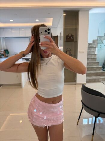 Full leaked Aleynabaddie  page private onlyfans photo