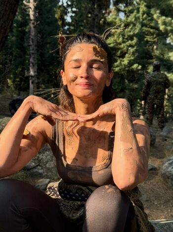 Full leaked Alia bhatt private onlyfans photo