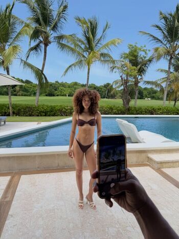 Full leaked Aliana king page private onlyfans photo