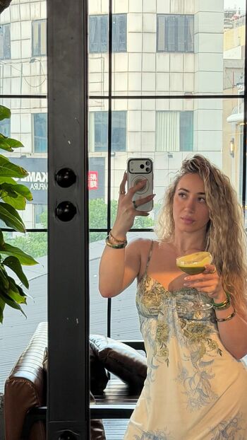 Full leaked Alianimus private onlyfans photo