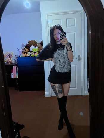 Full leaked Alice hez private onlyfans photo